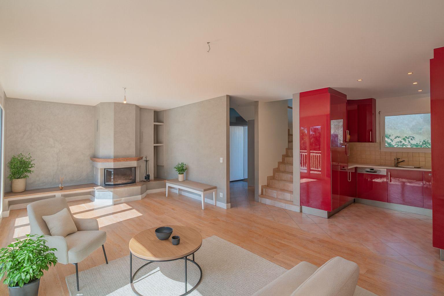 Charmante villa jumelée de 6 pièces à Aïre